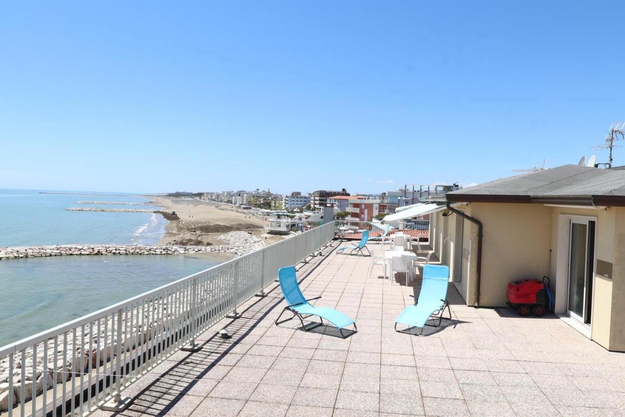Penthouse Attico Mara Appartement Caorle Buitenkant foto