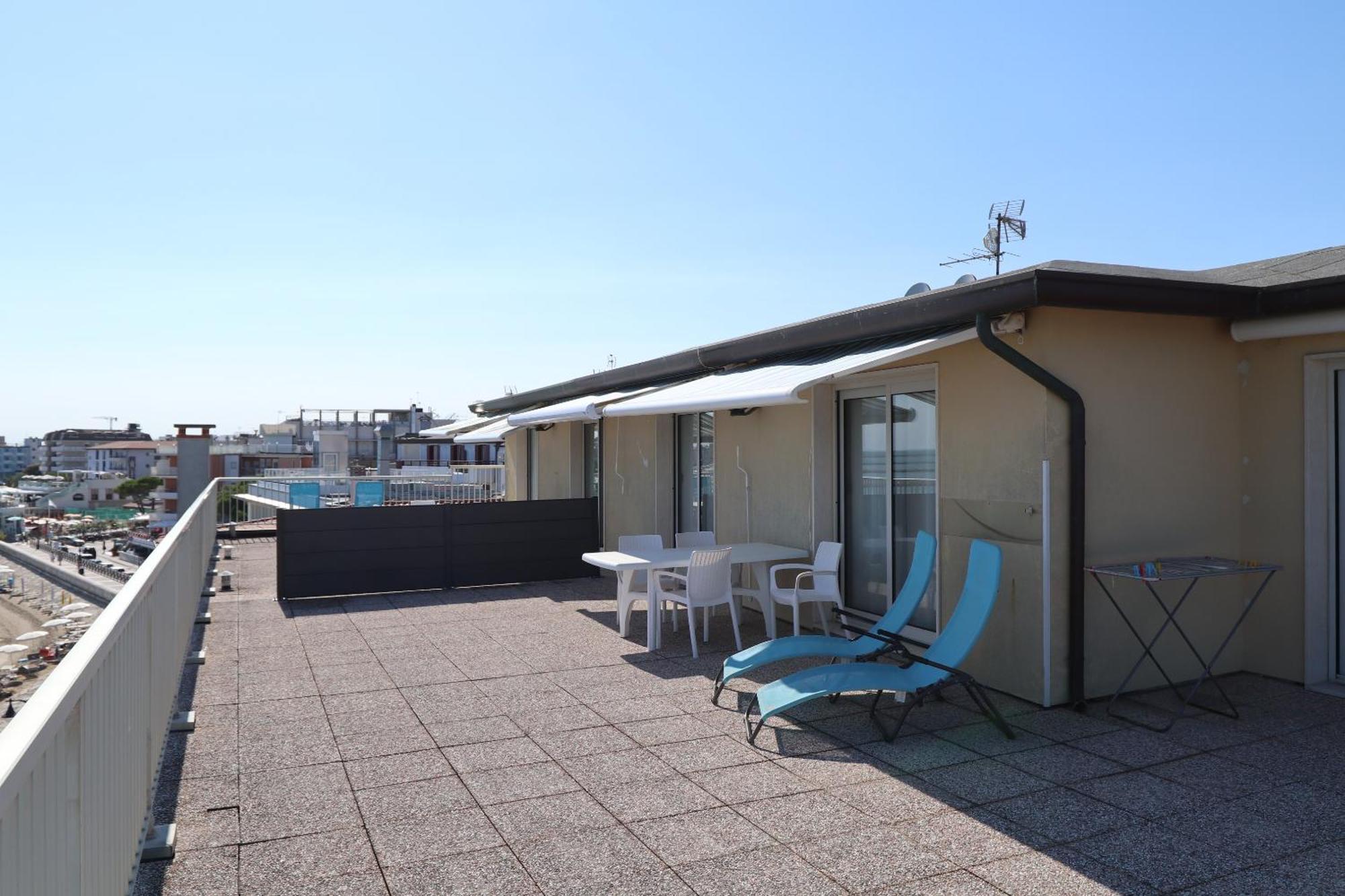 Penthouse Attico Mara Appartement Caorle Buitenkant foto